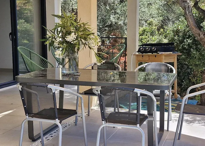 Maison Rez-de-jardin 80 M De La Serra-di-Ferro (Corsica)